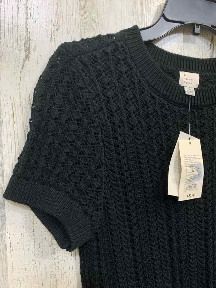 NWT A NEW DAY Tops Size M Black KNIT SHORT SLEEVES Blouse