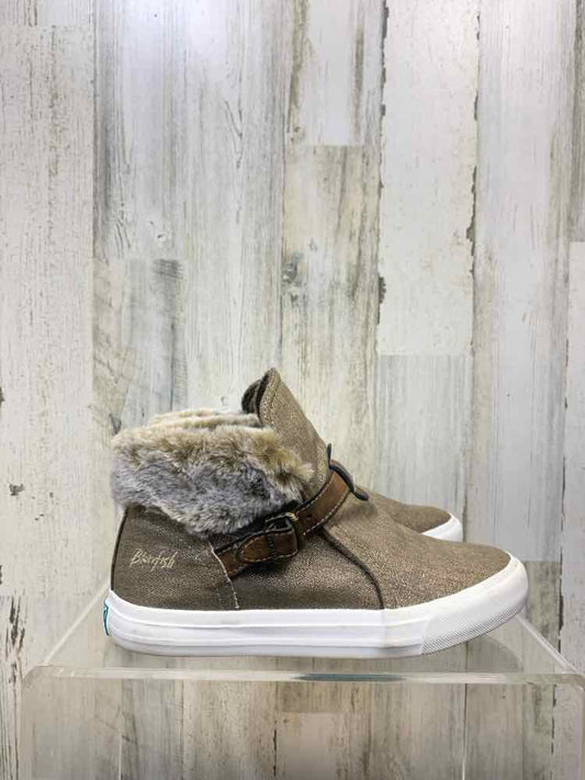 PRE-OWNED BOBS SHOES Shoe Size 7.5 WHT/PNK/GRN/BLU Floral Shoes/SLIP ON