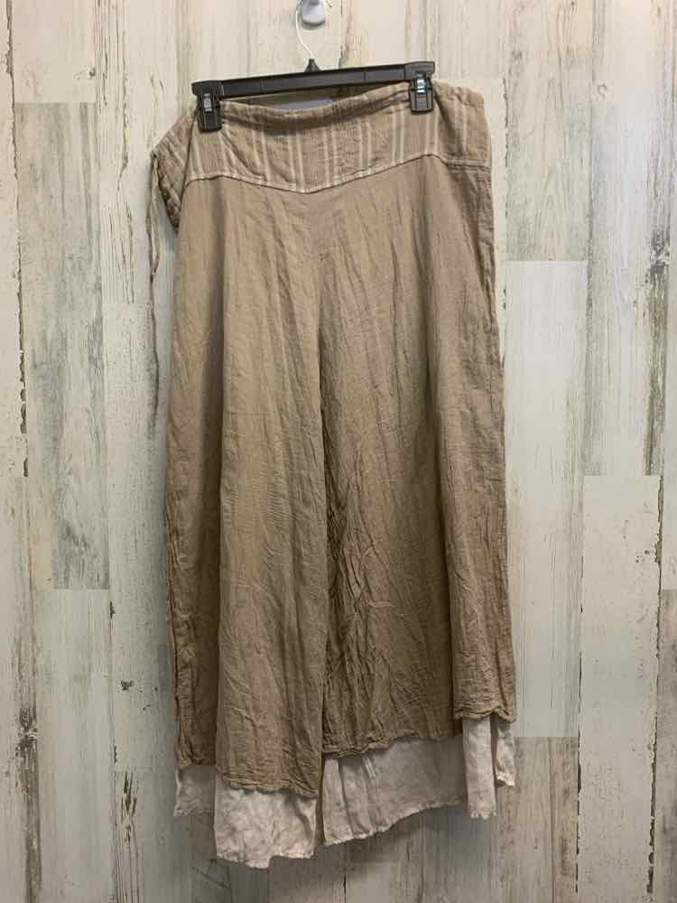 PRE-OWNED Size S/M BOTTOMS TAN/WHITE/BLACK WIDE LEG Pants/TAN WIDE LEG GAUCHO PA