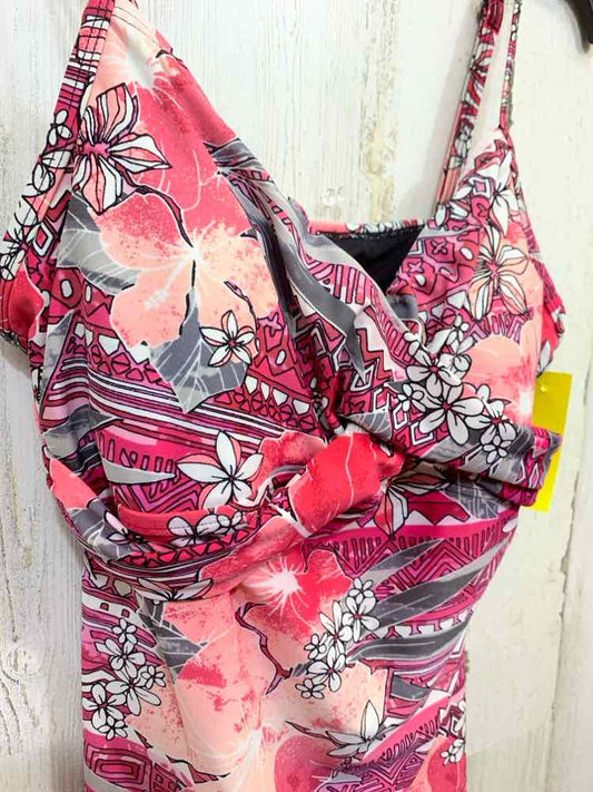 PRE-OWNED CROFT & BARROW Swimwear Size 10 BABY PINK/HOT PINK/WHITE TOP Swimsuit/