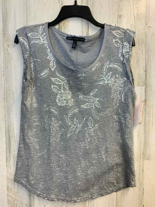 PRE-OWNED WHITE HOUSE Tops Size M Gray Floral SLEEVELESS TOP
