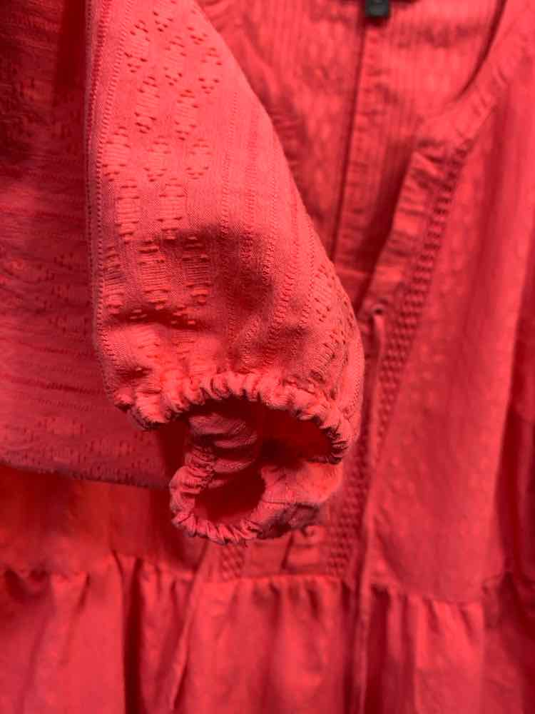 PRE-OWNED LANE BRYANT PLUS SIZES Size 16 CORAL TEXTURED LACE UP BIB Blouse