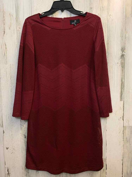 RONNI NICOLE Dresses and Skirts Size 6 WINE Mesh FLARE SLEEVE Dress
