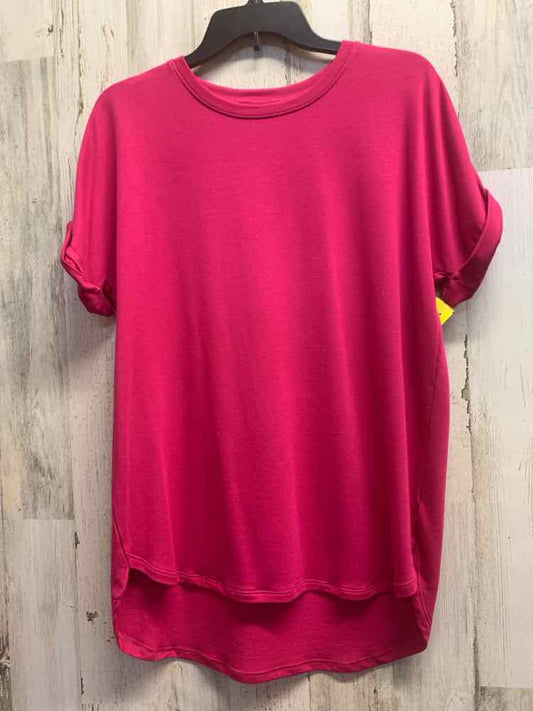 PRE-OWNED CROWN & IVY Tops Size S HOT PINK Solid SHORT SLEEVES Shirt/HOT PINK SH