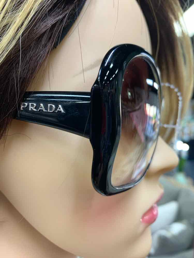 PRADA Sunglasses/BLACK WIDE FRAME "BUTTERFLY" PRADA SUNGLASSES