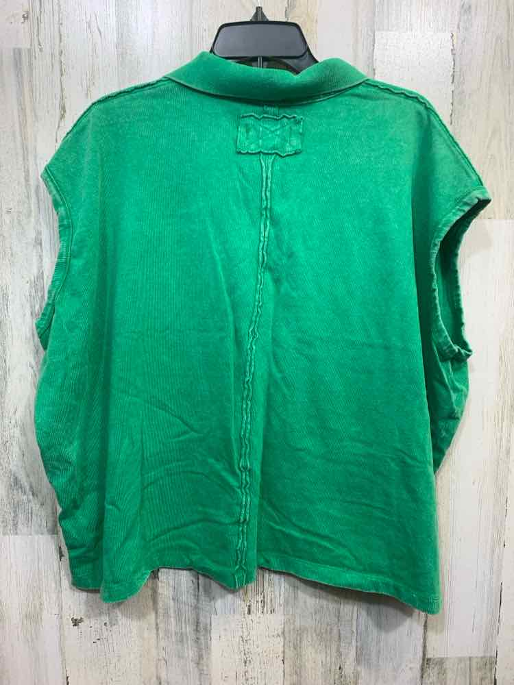 PRE-OWNED WE THE FREE Tops Size M Green SLEEVELESS/ 1/2 BUTTON COLLAR Blouse