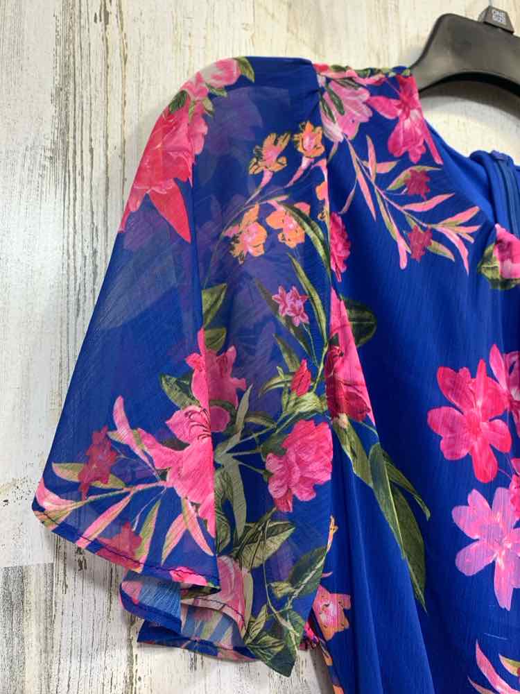 NWT JESSICA HOWARD Dresses and Skirts Size 6P BLU/PNK Flora/ HI-LOl Dress