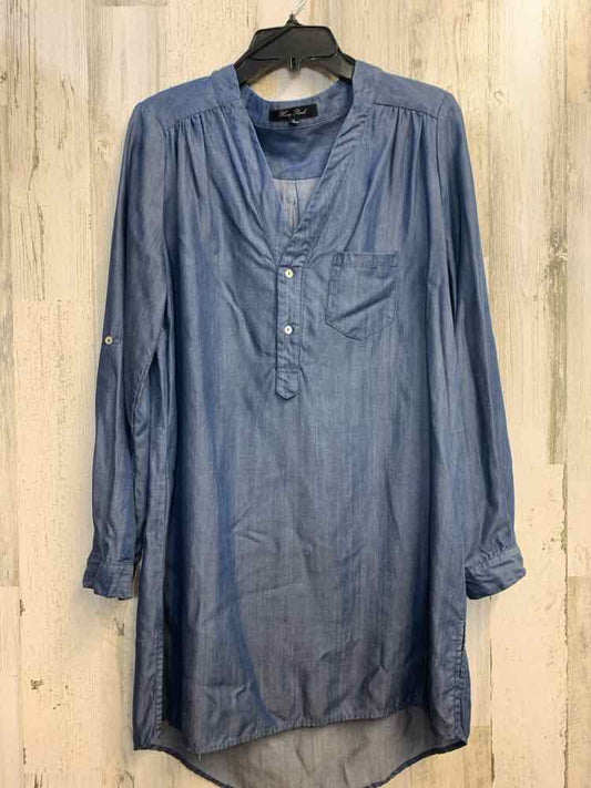 PRE-OWNED HONEY PUNCH Dresses and Skirts Size M Denim Solid SHIRT DRESS Dress/DE