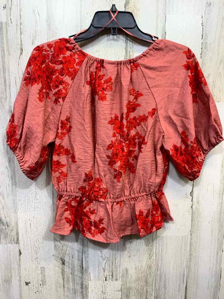 NWT A NEW DAY Tops Size XS Red Floral PUFF SHORT SLEEVES/GATHERED V NECK Blouse