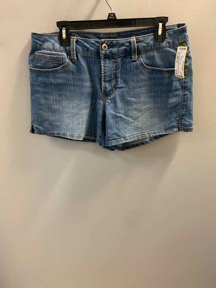 Size 12 FADED GLORY BOTTOMS JEAN Shorts