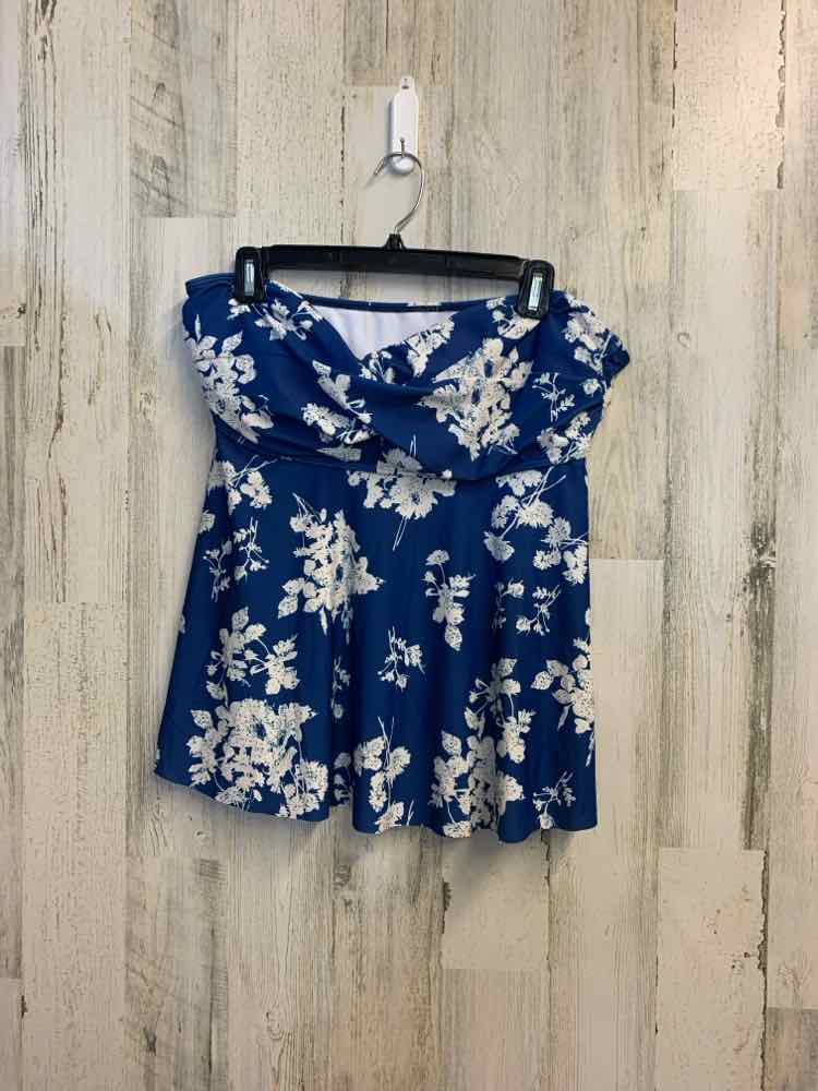 PLUS SIZES Size 2X BLU/WHT Floral STRAPLESS Swimsuit