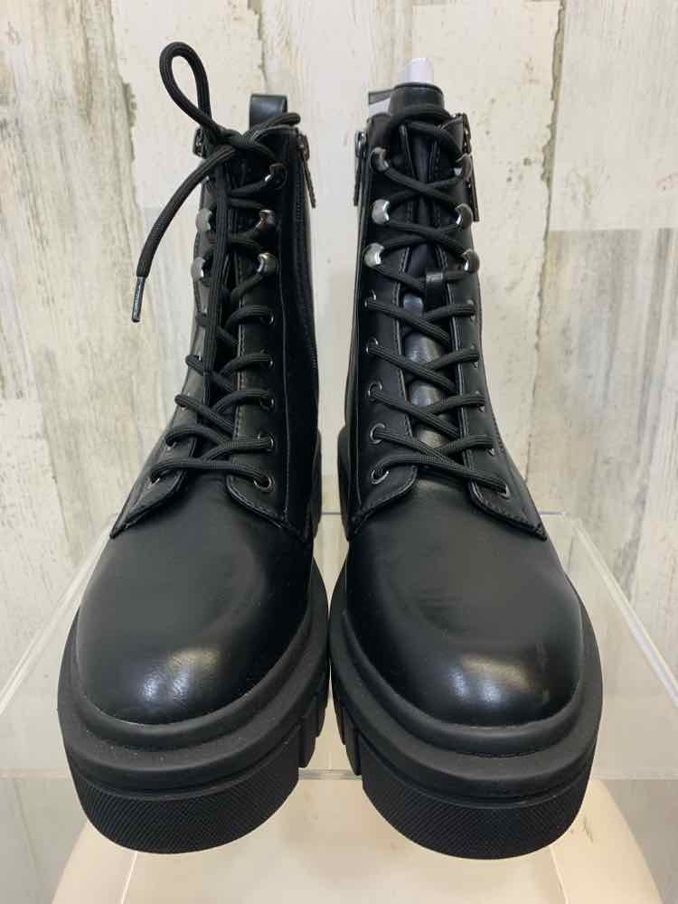 NWT GUESS SHOES Shoe Size 10 Black Boots