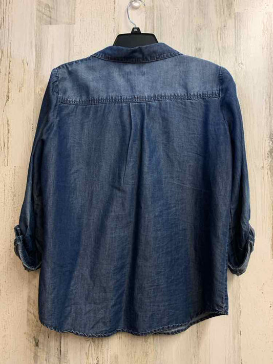 CHICOS Tops Size 1 Blue Denim 3/4 LENGTH Shirt