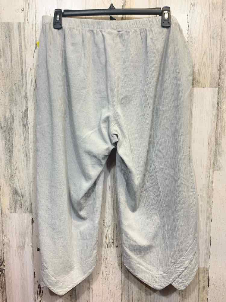 PRE-OWNED Size XL FOCUS BOTTOMS SEAFOAM RIPPLE CAPRI Pants/SEA-FOAM COLOR RIPPLE
