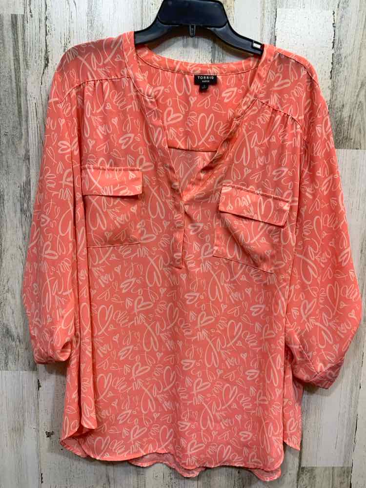 PRE-OWNED TORRID Tops Size 3 PINK/LIGHT PINK HEARTS 3/4 LENGTH Blouse/HEART PATT