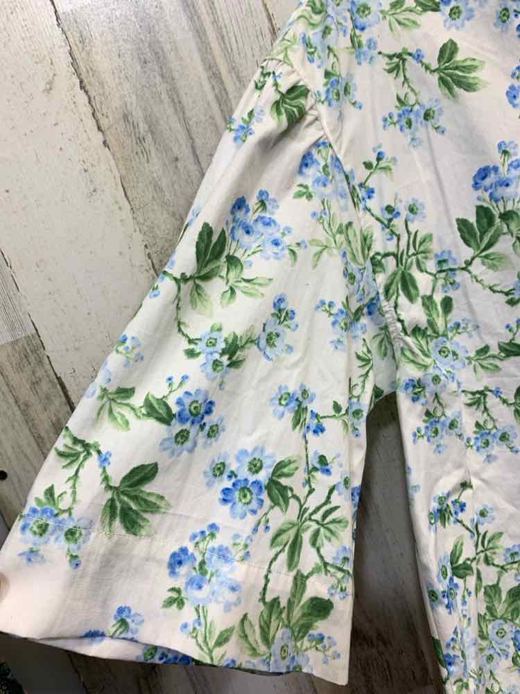 NWT CROWN & IVY Tops Size S WHITE/BLUE/GREEN Floral SHORT SLEEVES Blouse/FLORAL