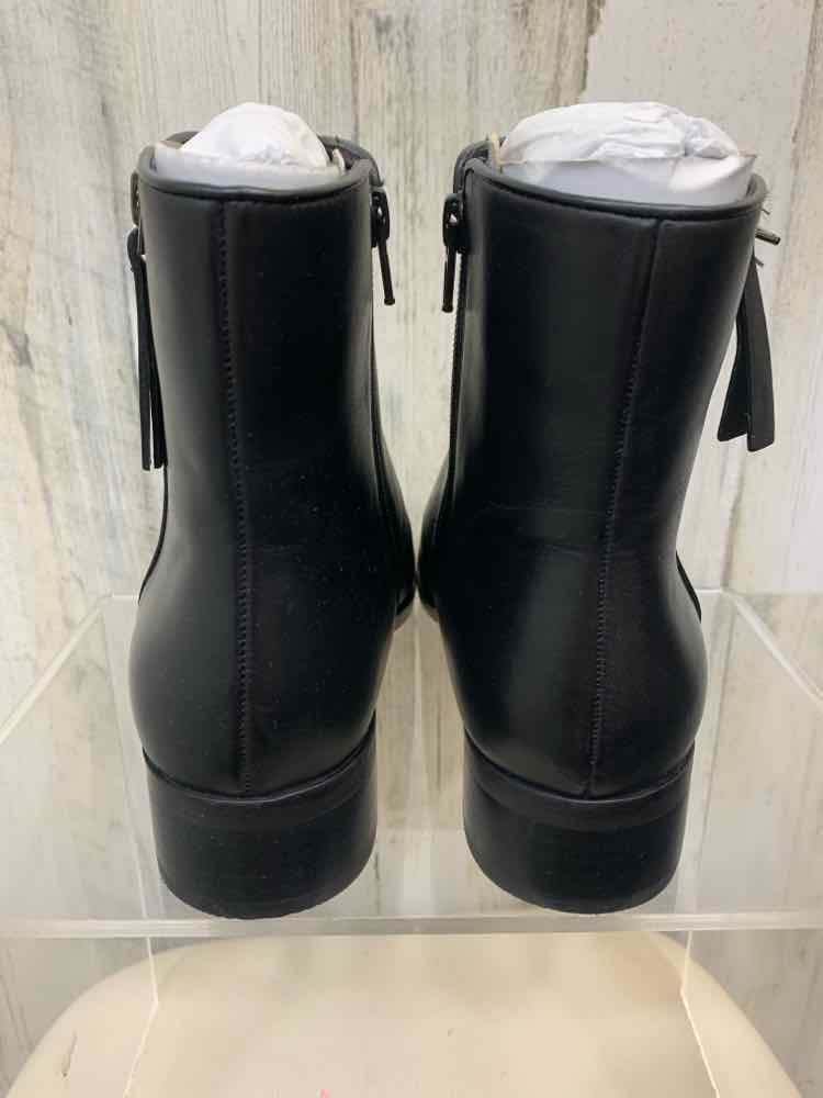 NWT NATURALIZER SHOES Shoe Size 9.5 Black Solid ANKLE BOOT Shoes/BLACK ANKLE BOO