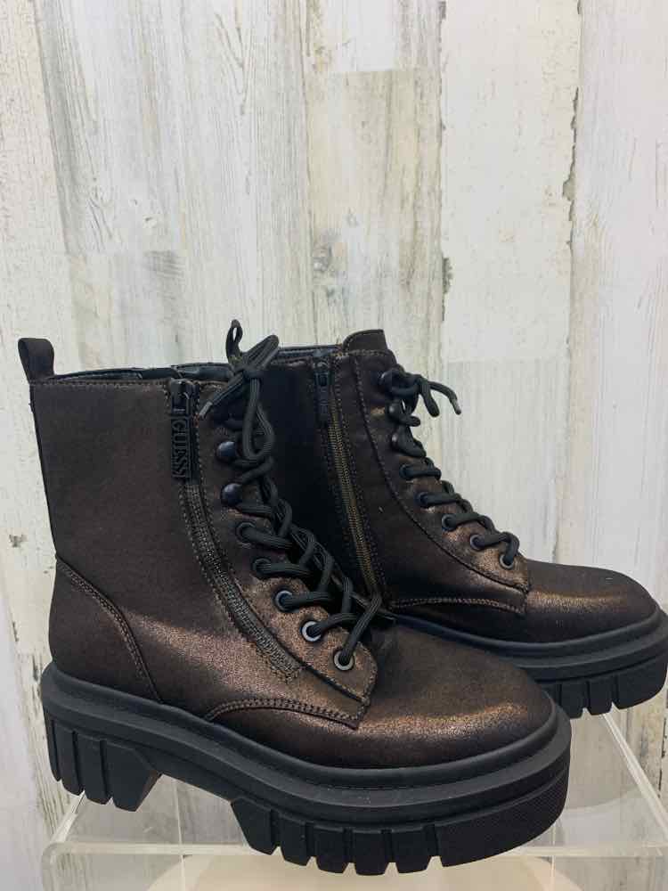NWT GUESS SHOES Shoe Size 8 BRONZE LACE UP Boots