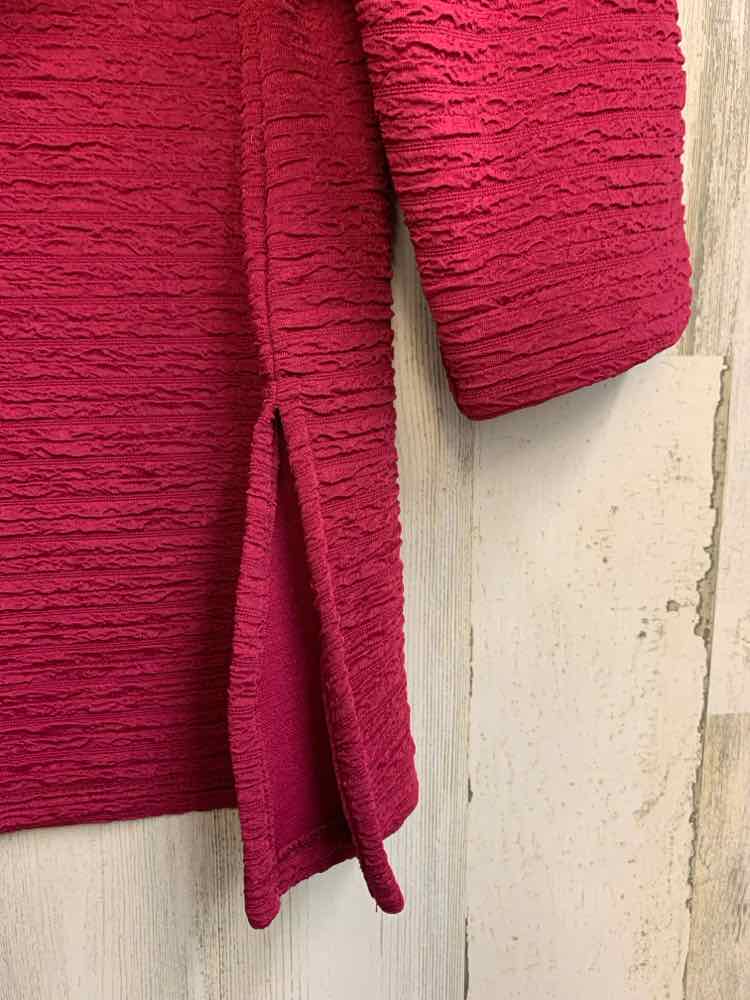 PRE-OWNED KIM ROGERS Tops Size L Fuschia LONG SLEEVES TOP/TEXTURED TOP W/SLITS