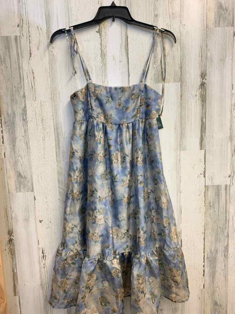 NWT WILD FABLE Dresses and Skirts Size M DUSTY BLU/YEL Floral Dress