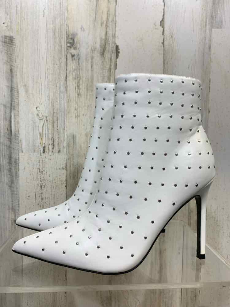NWT NINE WEST SHOES Shoe Size 8.5 White Boots