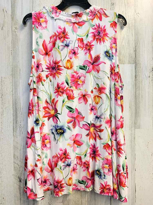PRE-OWNED ROSE & OLIVE PLUS SIZES Size 1X WHT/MULT-COLOR Floral SLEEVELESS TOP