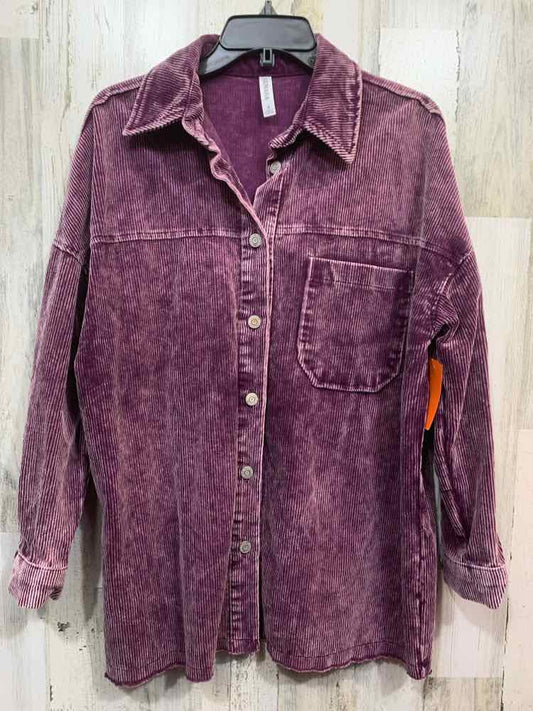 PRE-OWNED ZENANA/RAW HEM BUTTON DOWN FRONT POCKET SHACKET