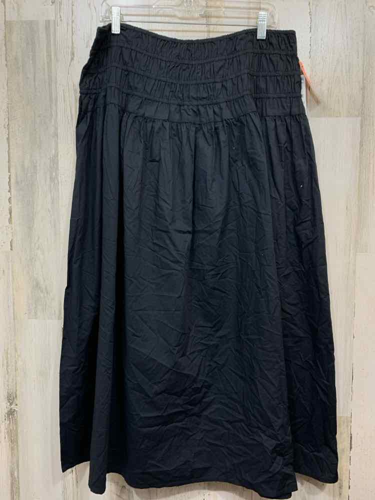 NWT ON 34TH XL BOTTOMS Black Solid Maxi