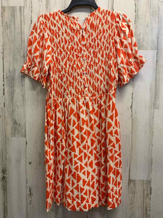 NWT GIGIO Dresses and Skirts Size S WHITE/ORANGE TRIANGLES SUNDRESS Dress/ORANGE