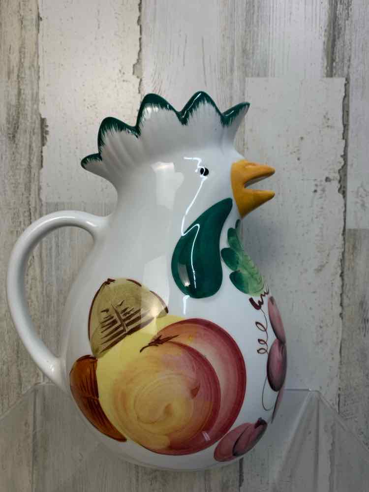 HOME DECOR/CHICKEN PITCHER