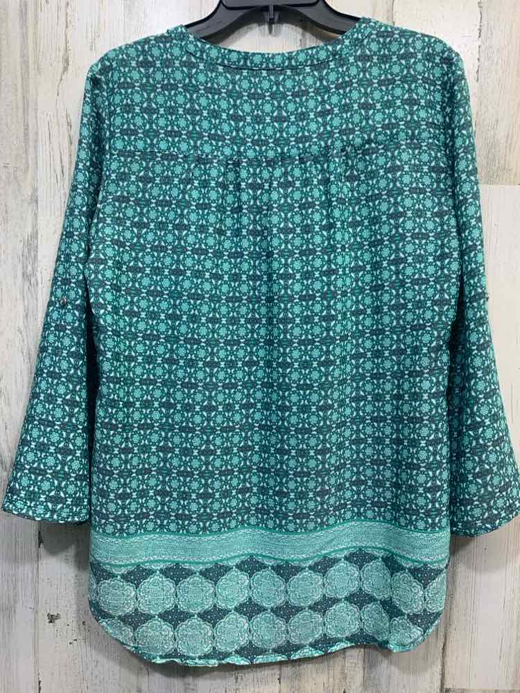 PRE-OWNED KIM ROGERS Tops Size PM GRN/WHT MULTI-PATTERN 3/4 SLEEVE TOP/V-CUT 3 B