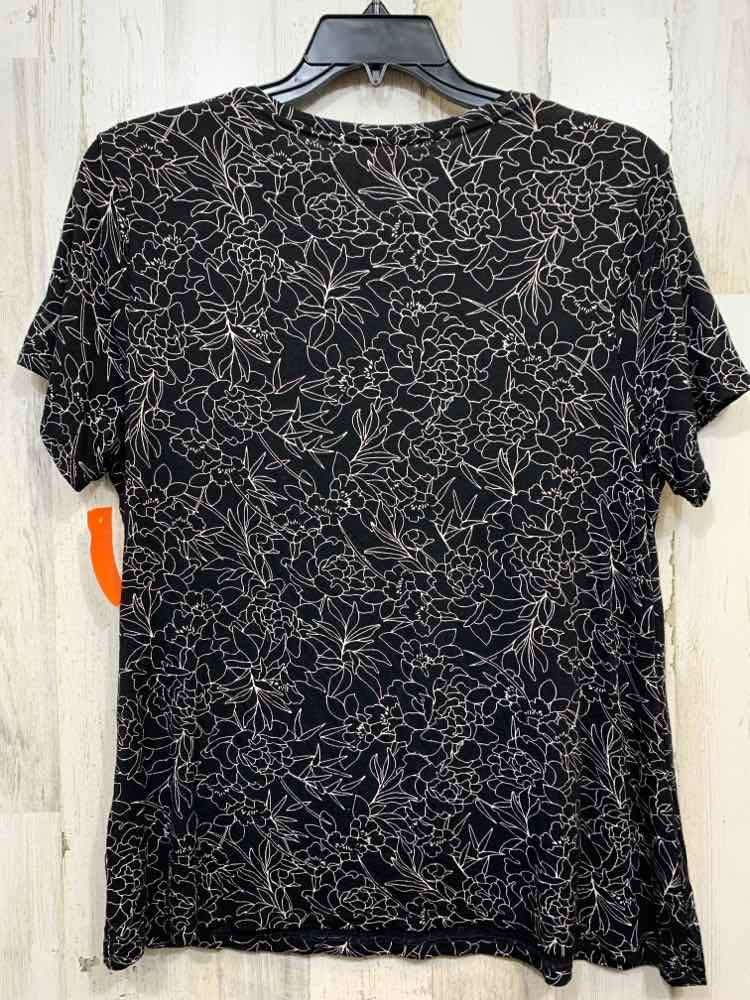 PRE-OWNED APT. 9 Tops Size XL BLK/WHT Floral VNECK Blouse