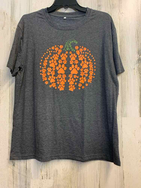 PRE-OWNED Tops Size XL GRAY/ORANGE PUMPKIN SHORT SLEEVES TOP/SHORT SLEEVE W/ PUM