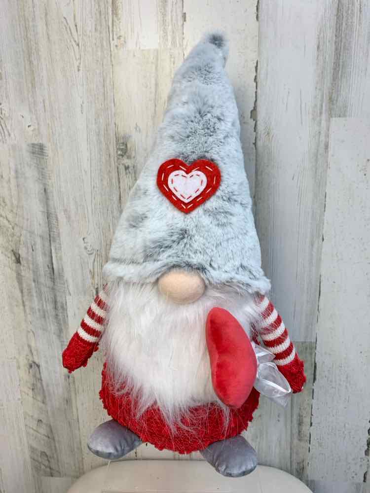 Holiday Item/GRAY/RED/WHITE GNOME W/ HEART ON STICK