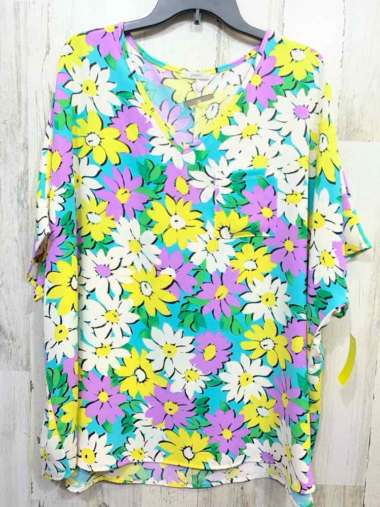 NWT JODIFL Tops Size M WHT/PRPL/YLOW Floral BAT SLEEVES/V NECK Blouse