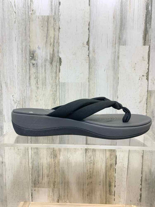 PRE-OWNED CLARKS SHOES Shoe Size 10M BLK/GRAY FLIP FLOP Sandals/CUSHION SOFT CLO