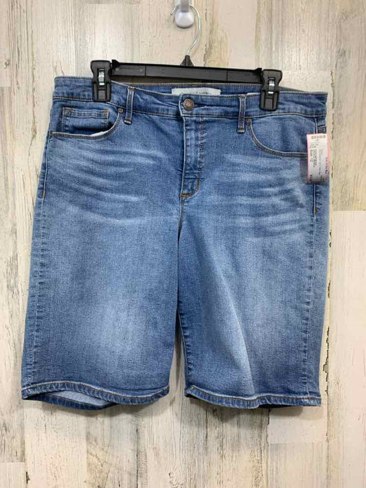 PRE-OWNED Size 12 VINTAGE AMERICA BOTTOMS Blue Shorts