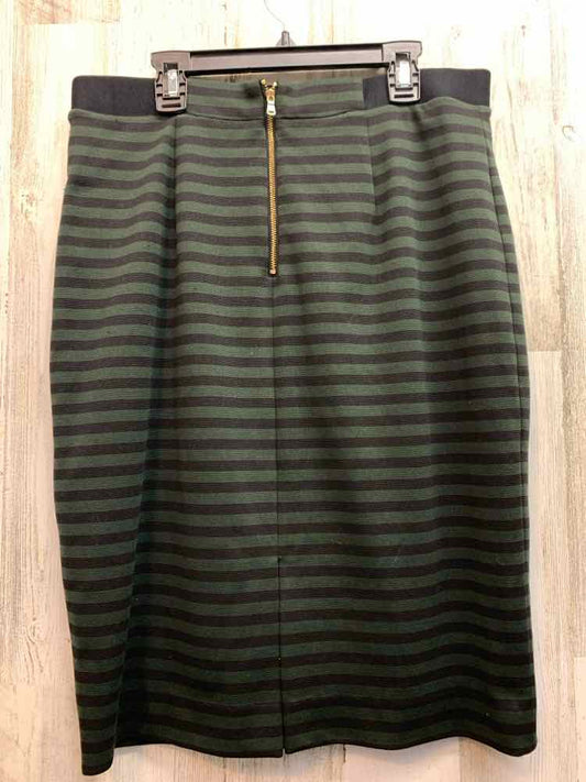 NINE WEST Dresses and Skirts Size 6 GRN/BLK Stripe PENCIL Skirt