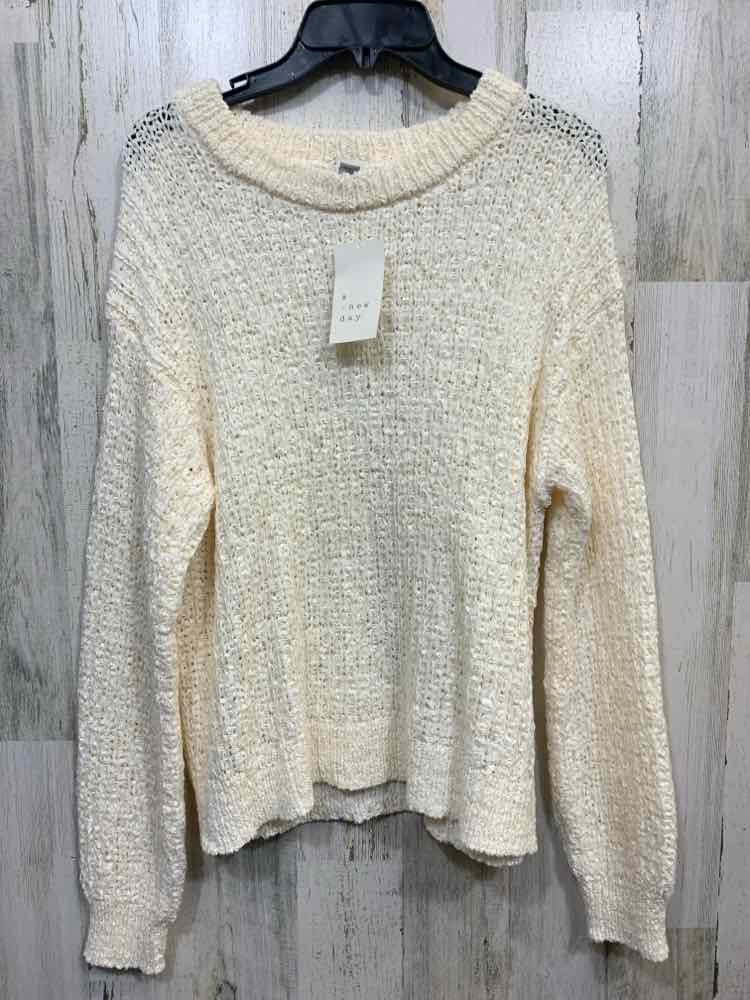 NWT A NEW DAY Size L Tops Cream SCOOP NECK SWEATER