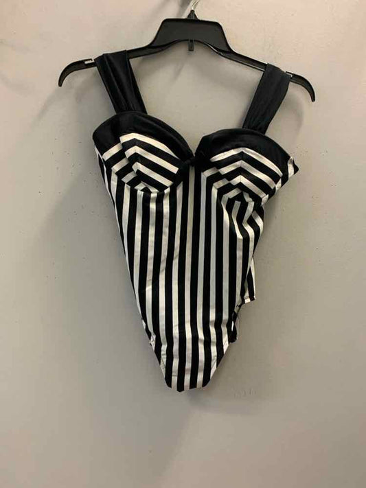 MIRACLESUIT Swimwear Size 16 BLK/WHT Stripe SPAGHETTI STRAP Swimsuit