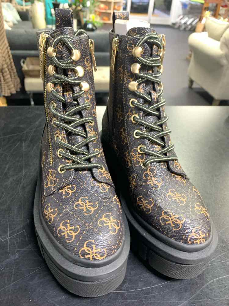 NWT GUESS SHOES Shoe Size 5.5 Brown Boots