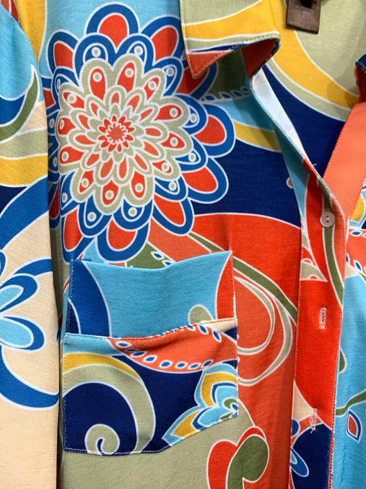 PRE-OWNED MULTIPLES Tops Size L AQUA/ORANGE/YELLOW/OLIVE/NAVY ABSTRACT Blouse/AB