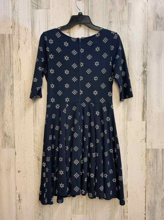 UNIQUE VINTAGE Dresses and Skirts Size L NAVY/WHT SNOWFLAKES 3/4 LENGTH Dress