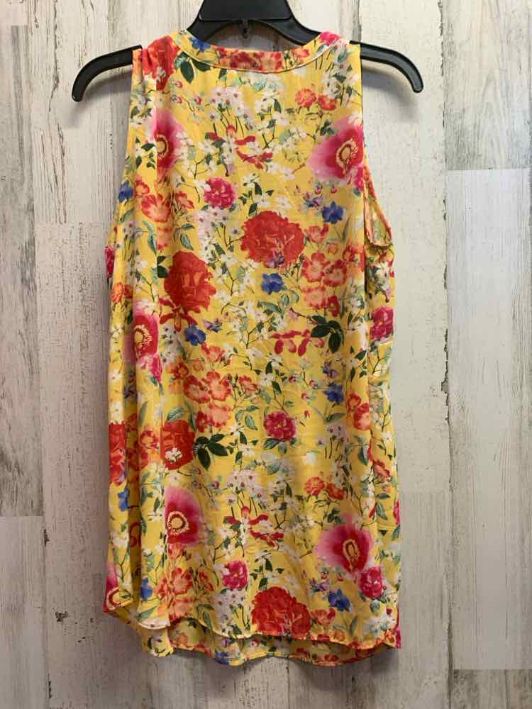 PRE-OWNED ROSE & OLIVE PLUS SIZES Size 1X Yellow Floral SLEEVELESS 1/2 BUTTONS