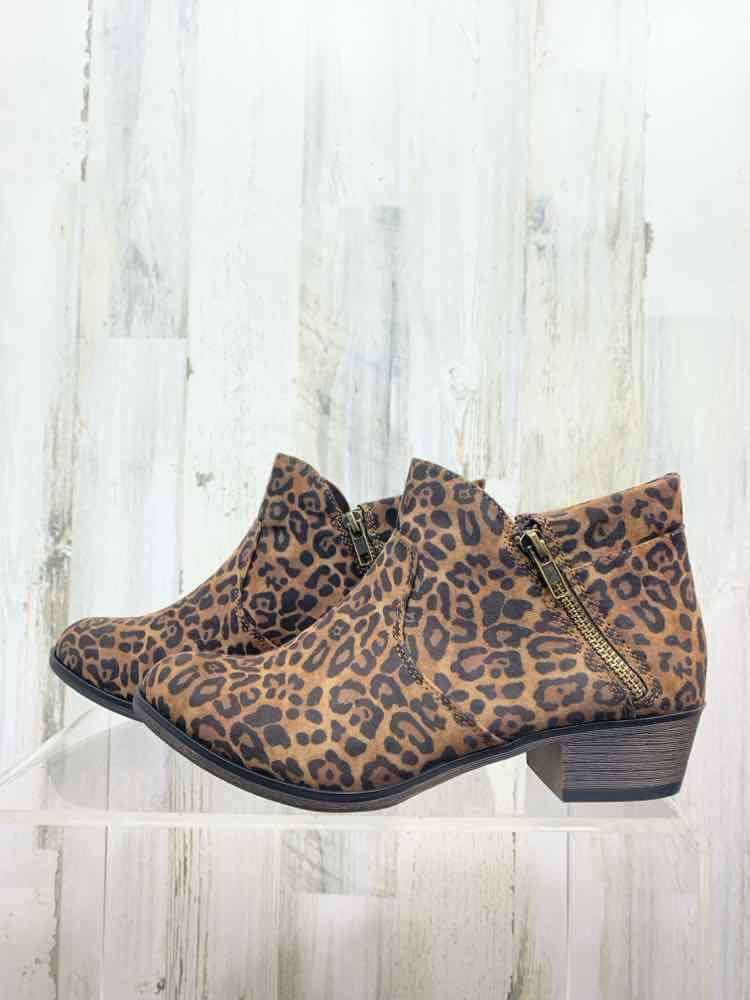 NWT SUN & STONE SHOES Shoe Size 7.5 BROWN/BLACK CHEETAH ANKLE BOOT Boots/CHEETAH