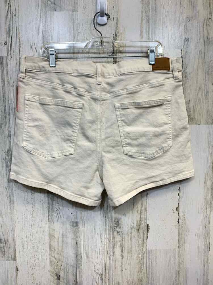 PRE-OWNED Size 16 AMERICAN EAGLE BOTTOMS BIEGE Solid SHORTS Shorts/BEIGE DENIM S