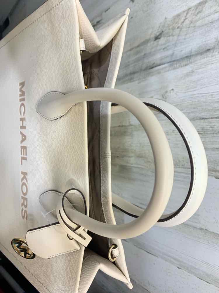 MICHAEL KORS Cream Size Medium Purse