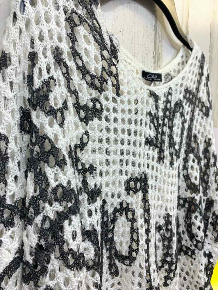 PRE-OWNED CHARLIE Tops Size XS WHT/BLK 3/4 SLEEVE CROCHET Blouse