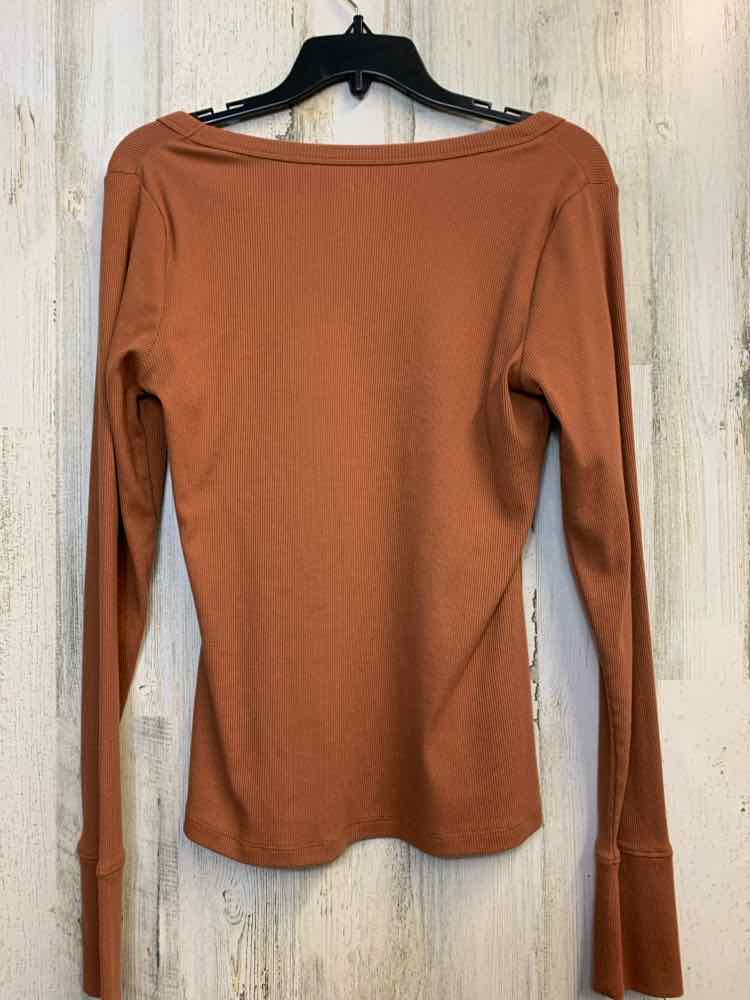 SO Tops Size L LIGHT BROWN RIBBED LONG SLEEVES TOP