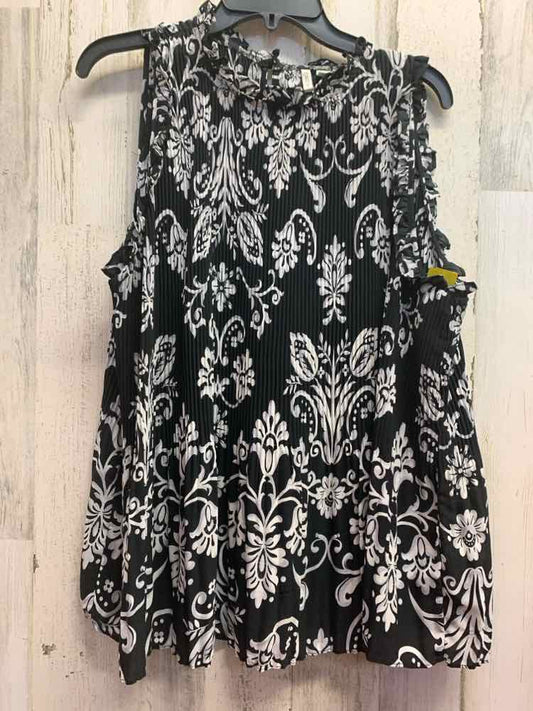 PRE-OWNED CATO PLUS SIZES Size 18/20 BLK/WHT Floral SLEEVELESS/MOCK NECK BLOUSE